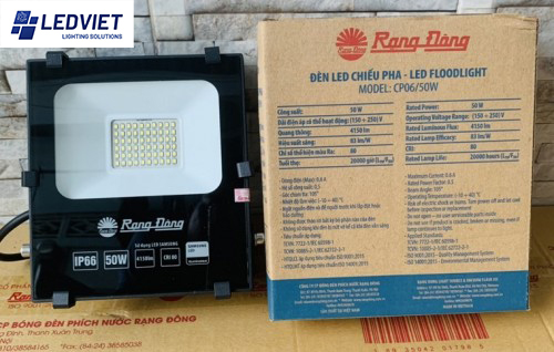 Đèn led pha rạng đông thực tế